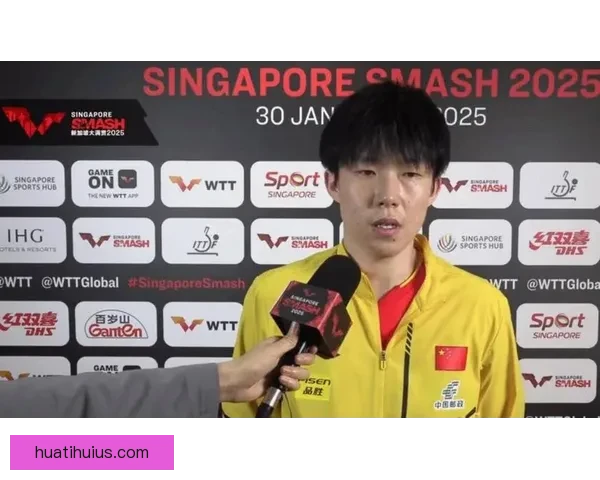 王楚钦接受采访时突然双手撑地拼尽全力感动无数球迷